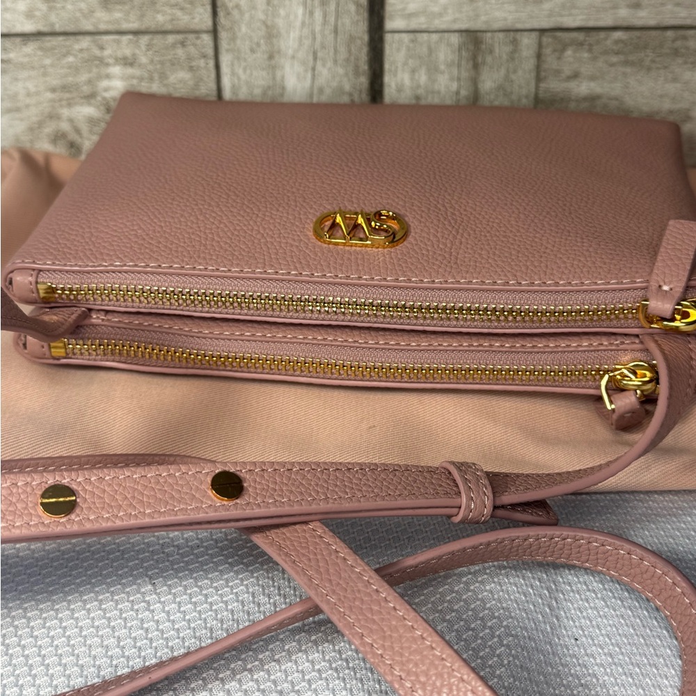 Stuart Weitzman Sophina Buff Blush Leather Crossbody Sample NWT ☀️🍂🥶🌼 - Picture 6 of 8